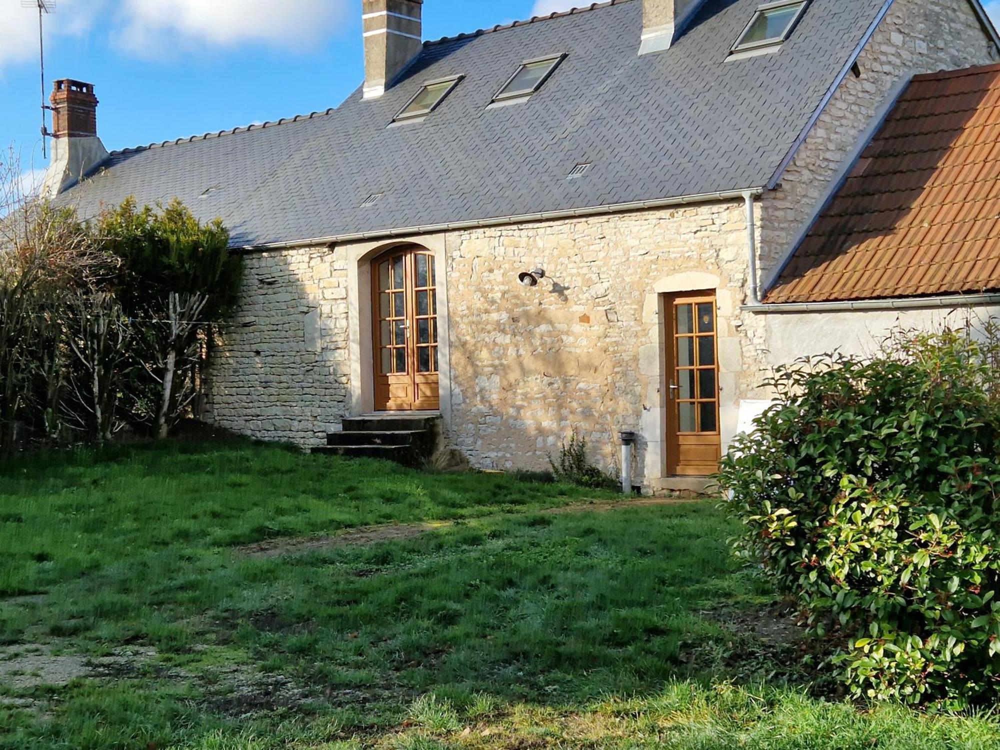 Gite Les Frenes Avec Pre Dans Joli Hameau Vermenton Екстер'єр фото